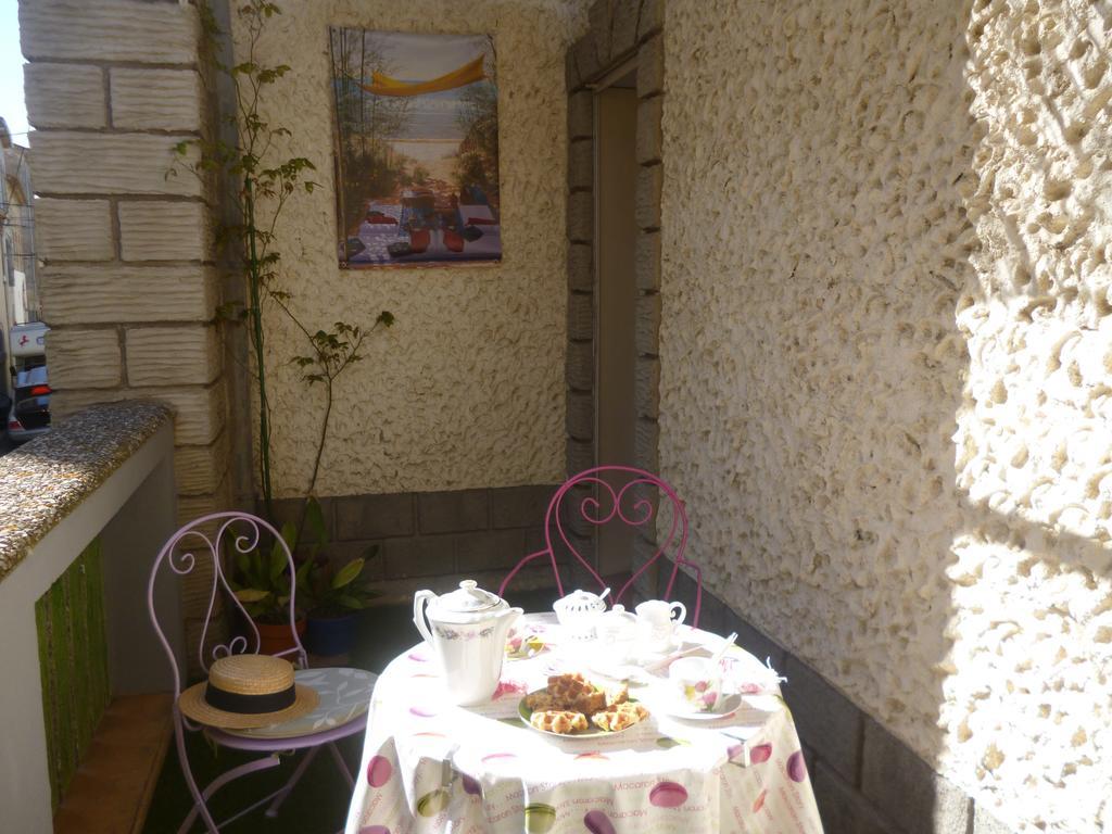 Chambres D'Hotes La Rose Des Vents Ginestas Exterior photo
